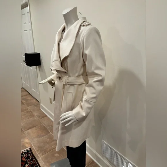 Guess Wool Blend Asymmetrical Cream Colored Wrap Coat, Size XL - Picture 9 of 16